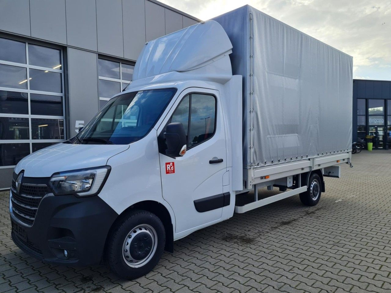 Renault Master 3,5t Pritsche Schiebe Plane ERGO TEMPOMAT - Carrinha de lona: foto 3 Renault Master 3,5t Pritsche Schiebe Plane ERGO TEMPOMAT - Carrinha de lona: foto 3