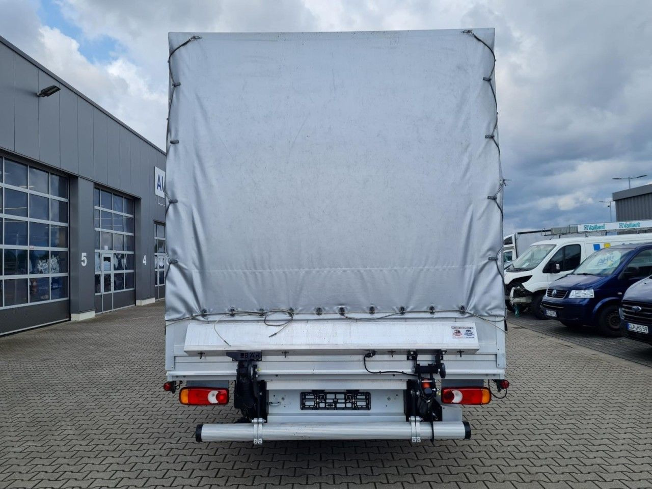 Renault Master 3,5t Pritsche dCi Plane Schlafkab. LBW - Carrinha de lona: foto 5 Renault Master 3,5t Pritsche dCi Plane Schlafkab. LBW - Carrinha de lona: foto 5