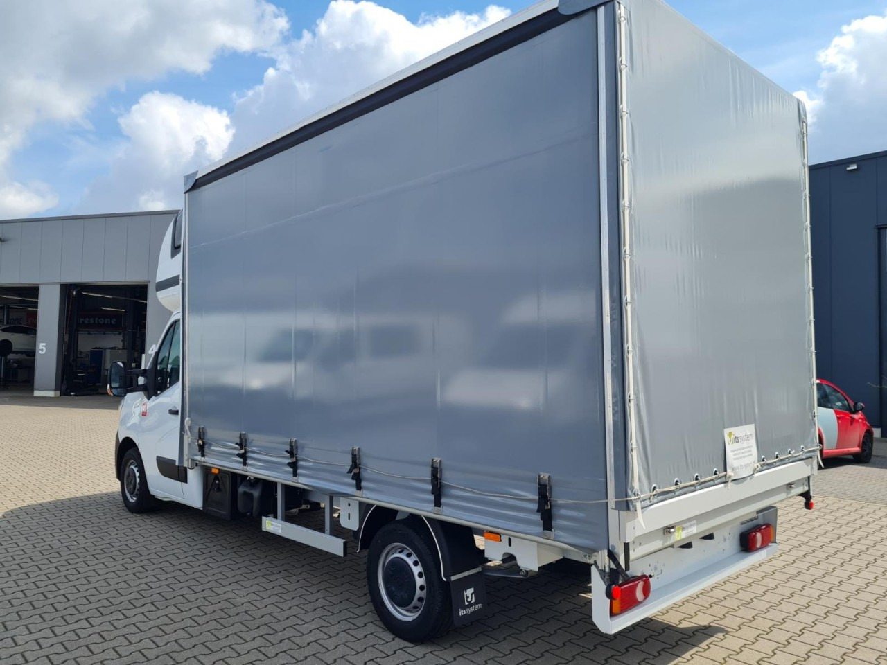 Renault Master 35 Pritsche Schiebe Plane Schlafkab. STHZ - Carrinha de lona: foto 5 Renault Master 35 Pritsche Schiebe Plane Schlafkab. STHZ - Carrinha de lona: foto 5