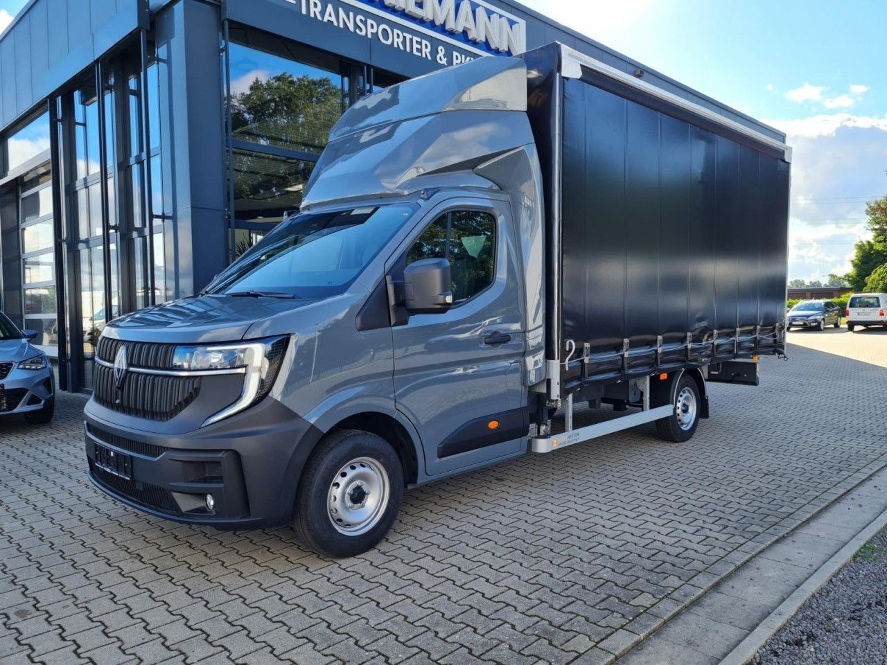 Renault Master 35 Pritsche Schiebe Plane dCi 170 Navi Ap - Carrinha de lona: foto 2 Renault Master 35 Pritsche Schiebe Plane dCi 170 Navi Ap - Carrinha de lona: foto 2