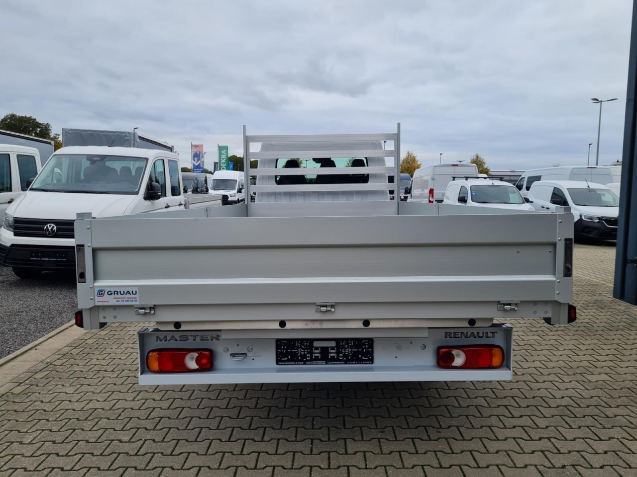 Renault Master 35 Pritsche extra lang 4.85 m KLIMA TEMPOMAT - Carrinha de caixa aberta: foto 5 Renault Master 35 Pritsche extra lang 4.85 m KLIMA TEMPOMAT - Carrinha de caixa aberta: foto 5
