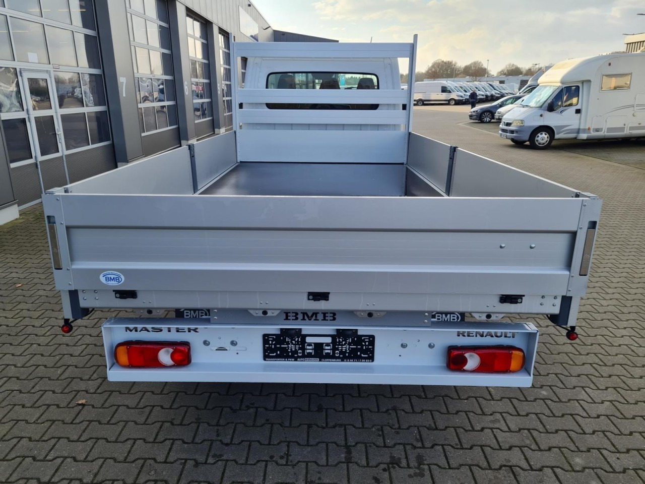 Renault Master New 35 Pritsche lang KLIMA KOMFORT TEMPOMAT - Carrinha de caixa aberta: foto 5 Renault Master New 35 Pritsche lang KLIMA KOMFORT TEMPOMAT - Carrinha de caixa aberta: foto 5