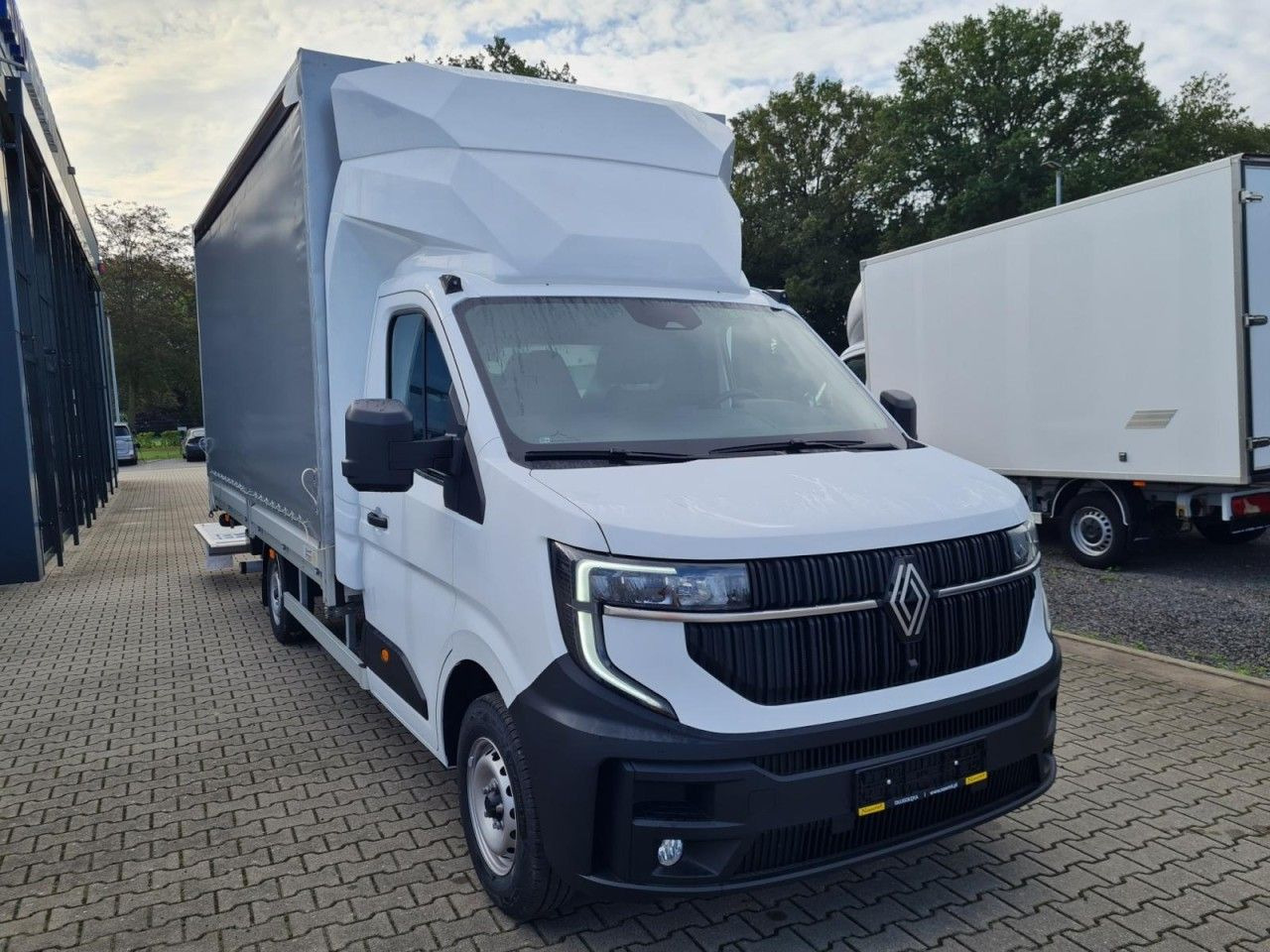 Renault Master Pritsche Schiebe Plane LBW 10 Pal. Luftfe - Carrinha de lona: foto 2 Renault Master Pritsche Schiebe Plane LBW 10 Pal. Luftfe - Carrinha de lona: foto 2