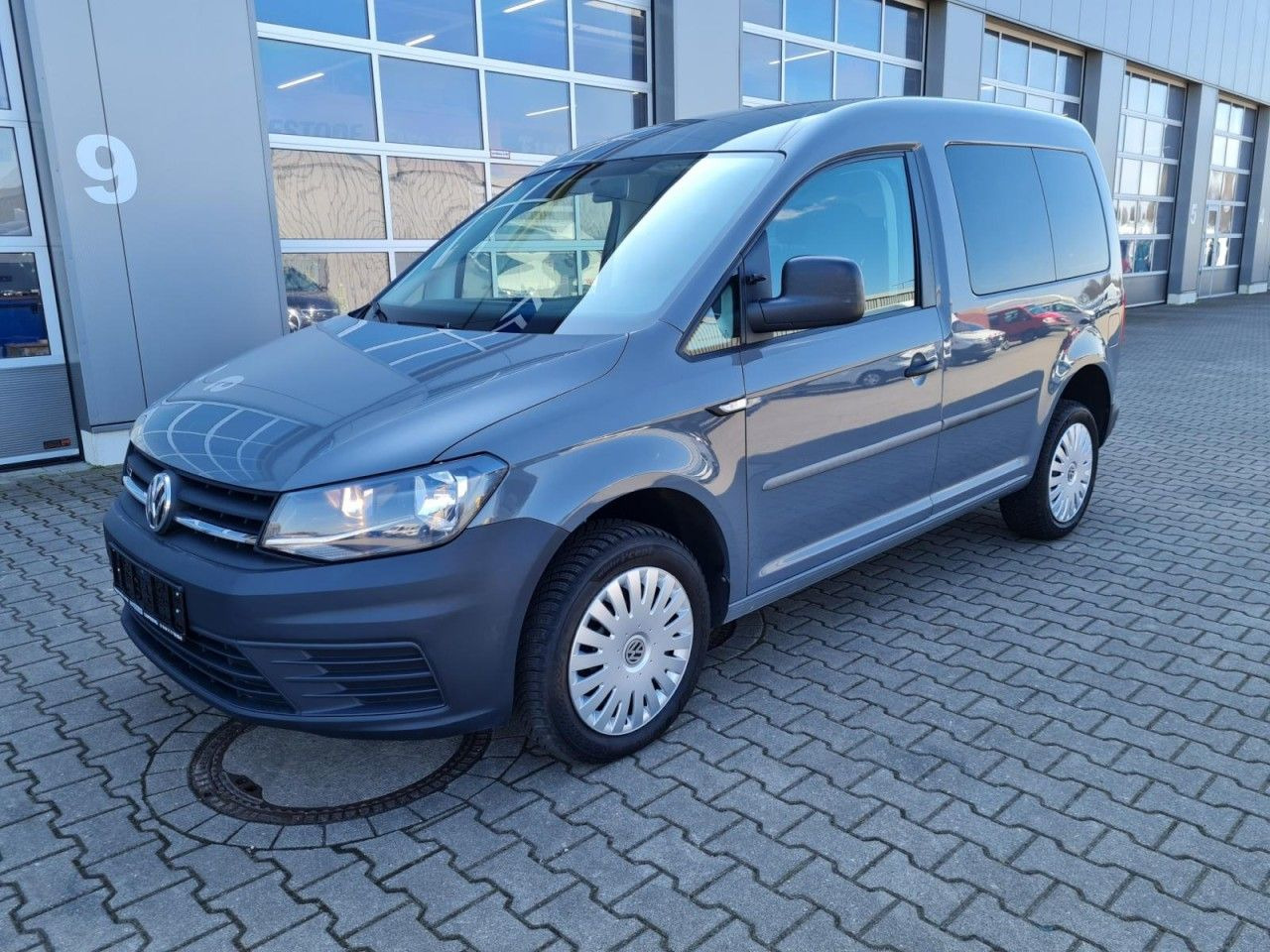 Volkswagen Caddy 4Motion TDi Kombi 5-Sitze TEMPO STHZ REGAL - Carrinha: foto 3 Volkswagen Caddy 4Motion TDi Kombi 5-Sitze TEMPO STHZ REGAL - Carrinha: foto 3