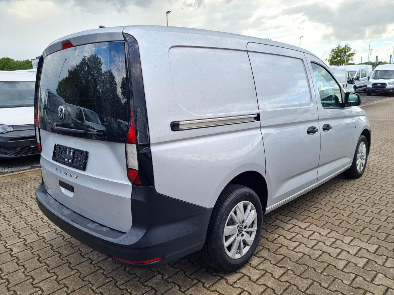 Volkswagen Caddy Cargo Maxi 2.0 TDI NAVI PDC KLIMA Alufelge - Furgão compacto: foto 4 Volkswagen Caddy Cargo Maxi 2.0 TDI NAVI PDC KLIMA Alufelge - Furgão compacto: foto 4
