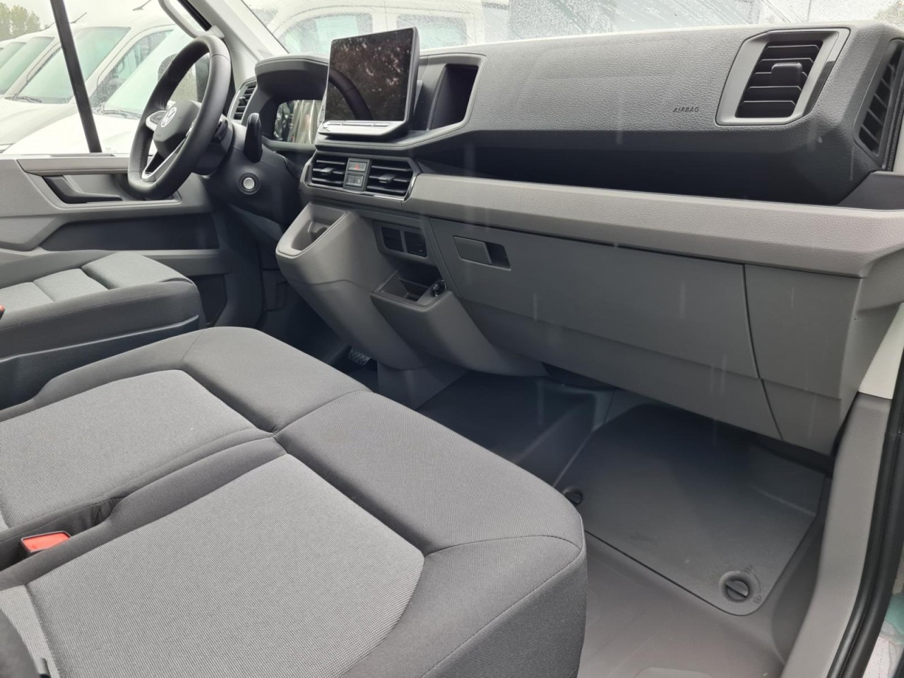 Volkswagen Crafter 35 Kasten L4H3 AG AHK ERGO LED PDC TEMPOMAT - Furgão: foto 5 Volkswagen Crafter 35 Kasten L4H3 AG AHK ERGO LED PDC TEMPOMAT - Furgão: foto 5