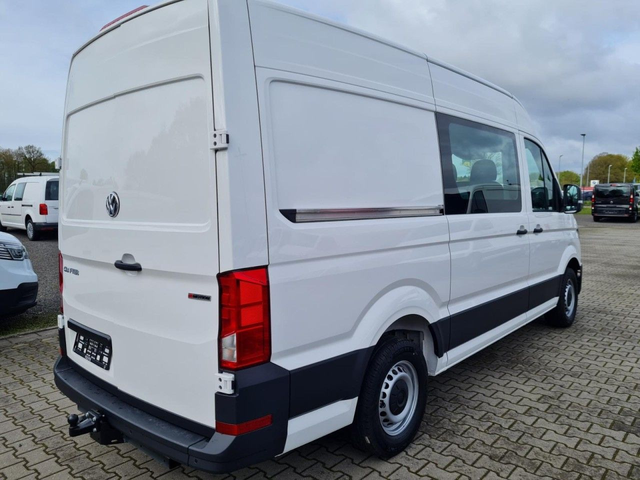 Volkswagen Crafter 35 Kasten PLUS MIXTO DOKA 4motion L3H3 - Furgão, Carrinha cabine dupla: foto 4 Volkswagen Crafter 35 Kasten PLUS MIXTO DOKA 4motion L3H3 - Furgão, Carrinha cabine dupla: foto 4