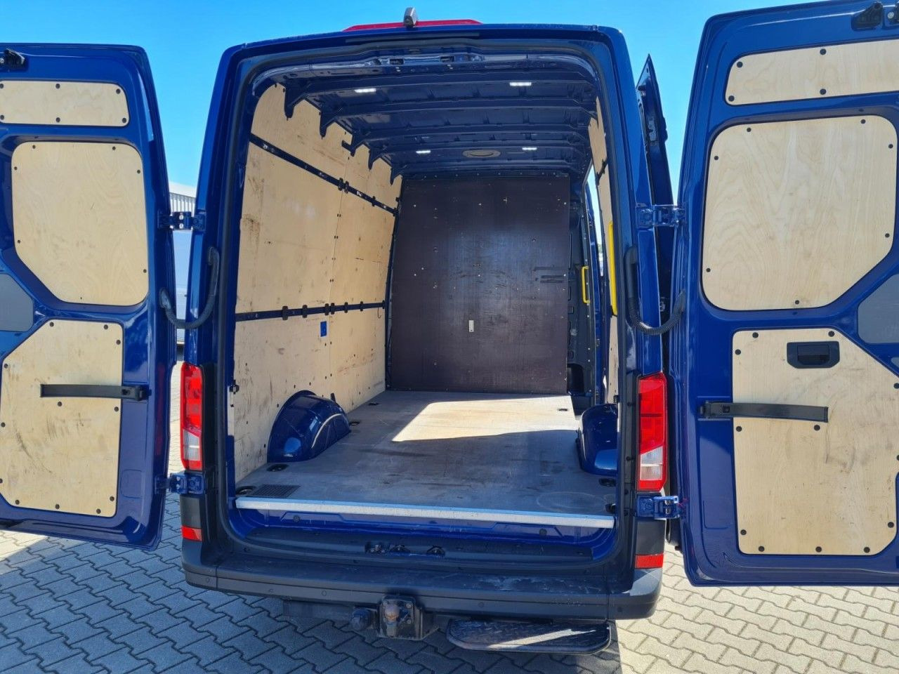 Furgão Volkswagen Crafter 35 Kasten TDI MR L3H3 RWD AHK: foto 17