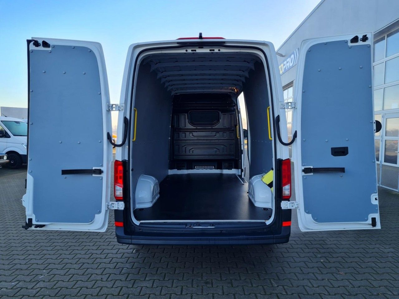Furgão Volkswagen Crafter 35 Kasten lang L4H2 KAMERA NAVI_APP HOLZ: foto 20