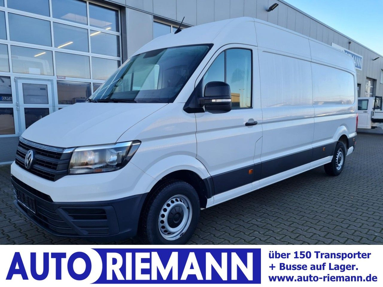 Volkswagen Crafter 35 Kasten lang L4H2 KAMERA NAVI_APP HOLZ - Furgão: foto 1 Volkswagen Crafter 35 Kasten lang L4H2 KAMERA NAVI_APP HOLZ - Furgão: foto 1