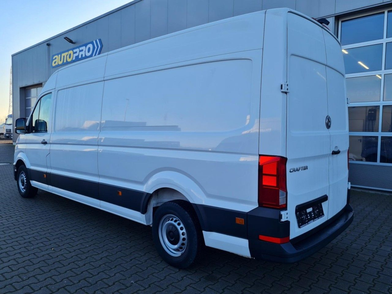 Furgão Volkswagen Crafter 35 Kasten lang L4H2 KAMERA NAVI_APP HOLZ: foto 6