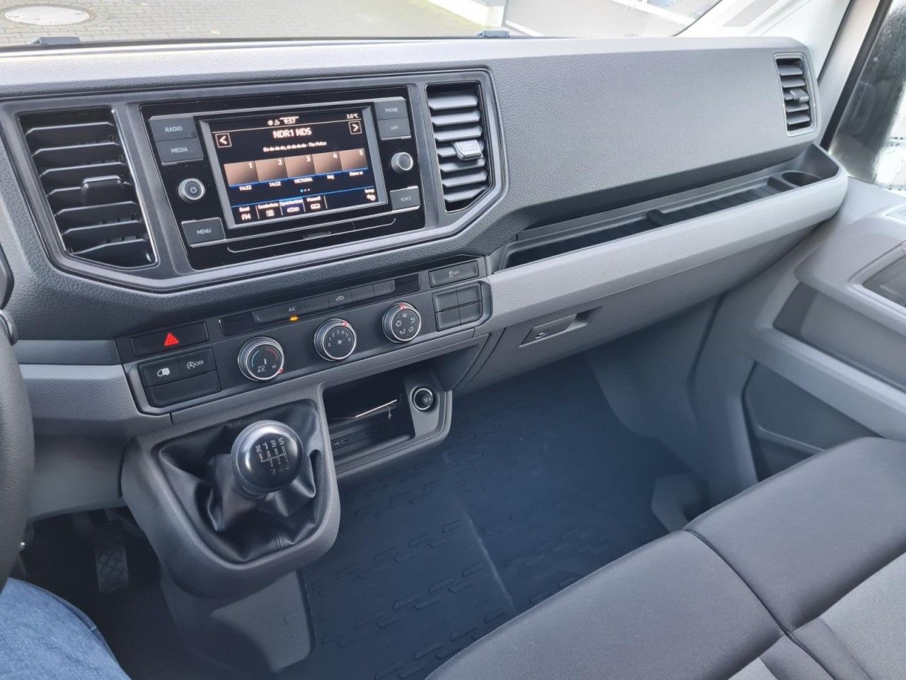 Furgão Volkswagen Crafter 35 Kasten lang L4H2 KAMERA NAVI_APP HOLZ: foto 10
