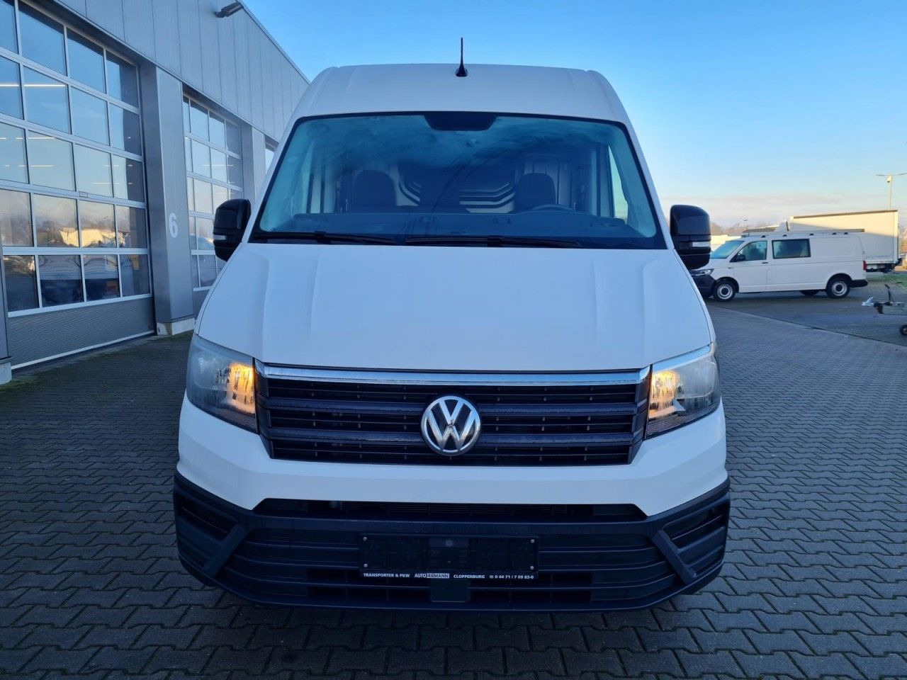 Volkswagen Crafter 35 Kasten lang L4H2 KAMERA NAVI_APP HOLZ - Furgão: foto 2 Volkswagen Crafter 35 Kasten lang L4H2 KAMERA NAVI_APP HOLZ - Furgão: foto 2