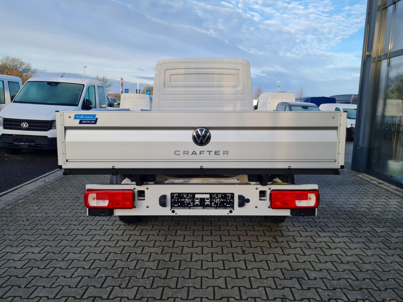 Volkswagen Crafter 35 Pritsche Doka TDI L4 KLIMA PDC TEMPOMAT - Carrinha de caixa aberta, Carrinha cabine dupla: foto 5 Volkswagen Crafter 35 Pritsche Doka TDI L4 KLIMA PDC TEMPOMAT - Carrinha de caixa aberta, Carrinha cabine dupla: foto 5