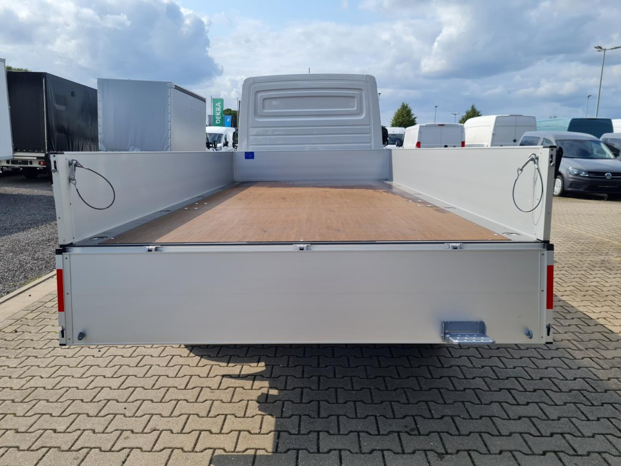 Volkswagen Crafter 35 Pritsche TDi L4 lang KLIMA TEMPOMAT - Carrinha de caixa aberta: foto 5 Volkswagen Crafter 35 Pritsche TDi L4 lang KLIMA TEMPOMAT - Carrinha de caixa aberta: foto 5