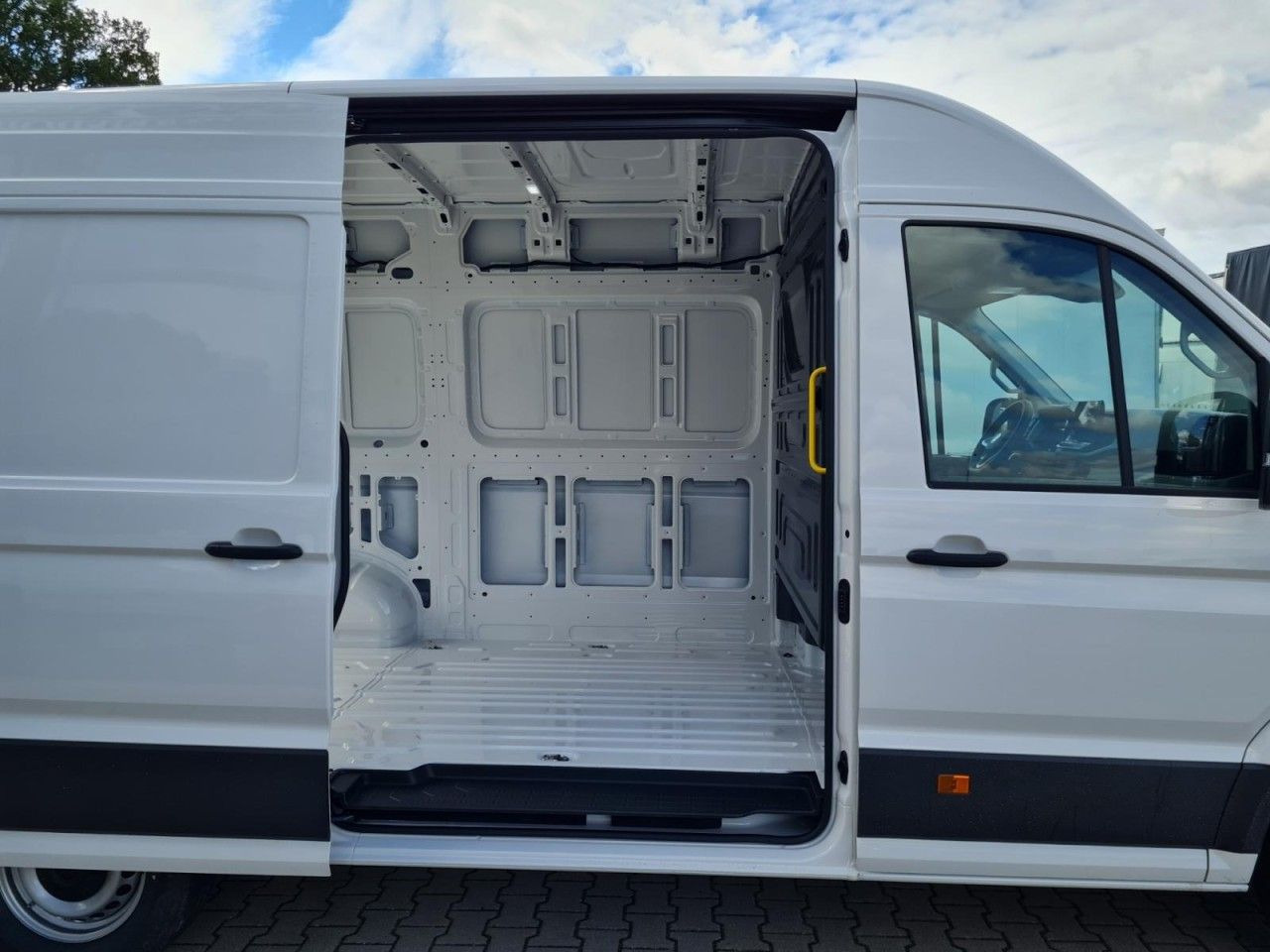 Volkswagen Crafter Kasten MR L3H3 KLIMA TEMPOMAT Mod. 25 - Furgão compacto: foto 4 Volkswagen Crafter Kasten MR L3H3 KLIMA TEMPOMAT Mod. 25 - Furgão compacto: foto 4