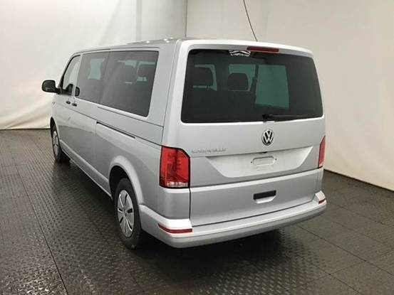 Volkswagen T6.1 Caravelle TDI lang 9 Sitzer 2 Schiebetüren Trendl. - Minibus, Furgão de passageiros: foto 3 Volkswagen T6.1 Caravelle TDI lang 9 Sitzer 2 Schiebetüren Trendl. - Minibus, Furgão de passageiros: foto 3