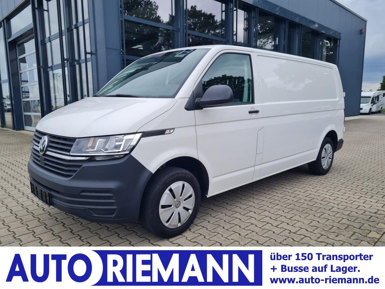 Volkswagen T6.1 Kasten TDi lang Flügeltüren KLIMA Verkleidu - Furgão compacto: foto 1 Volkswagen T6.1 Kasten TDi lang Flügeltüren KLIMA Verkleidu - Furgão compacto: foto 1