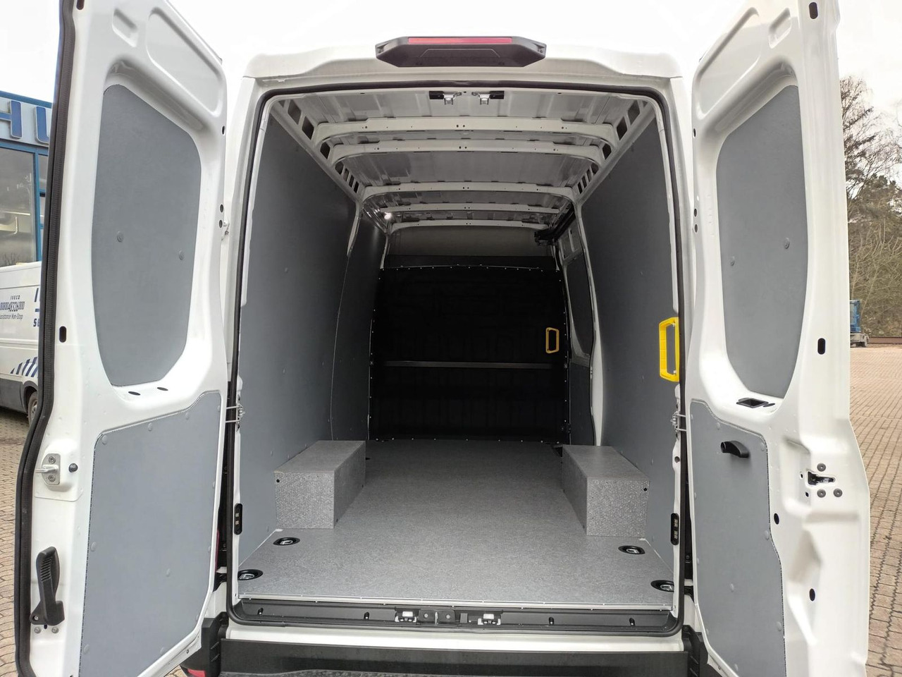 Iveco 35S16A8V AHK, ACC, LED-SCHEINWERFER ab 0% - Furgão: foto 5 Iveco 35S16A8V AHK, ACC, LED-SCHEINWERFER ab 0% - Furgão: foto 5