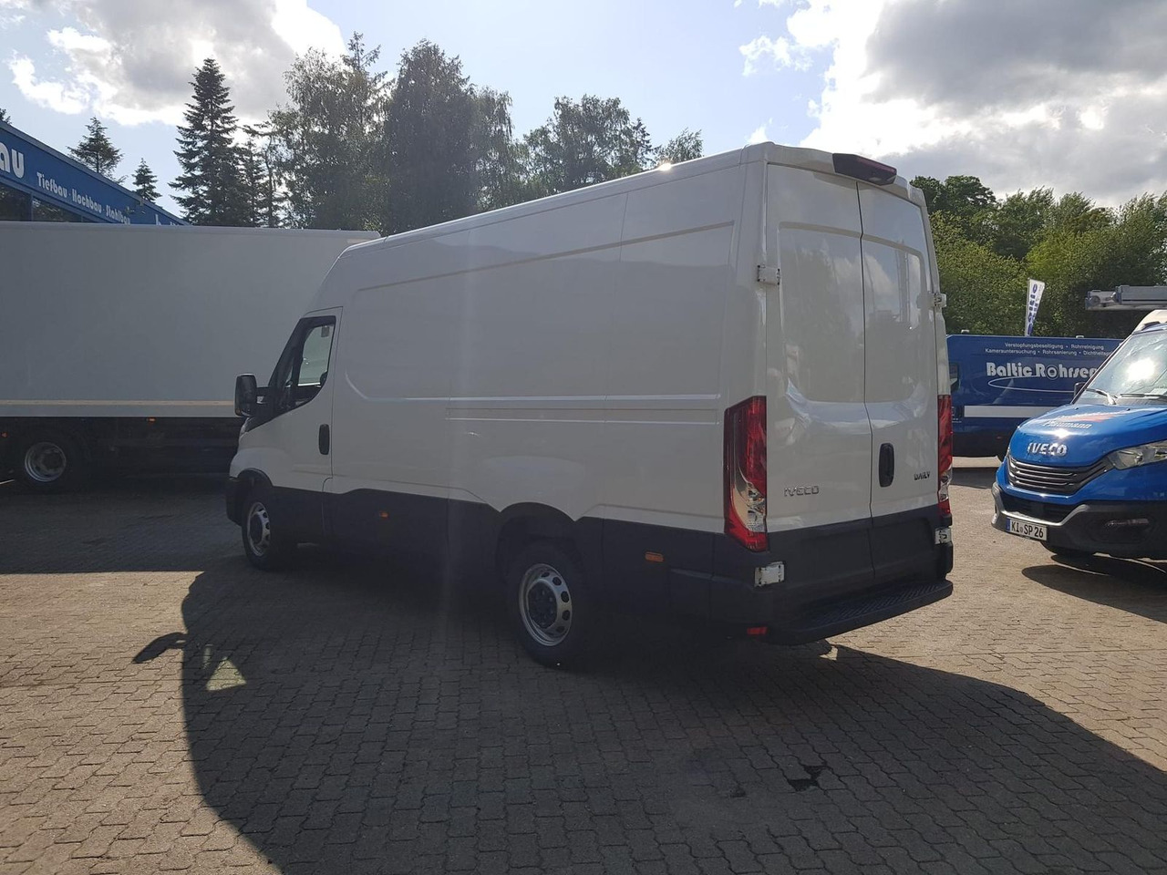 Iveco Daily 35S14A8VY*KAMERA*RADIO*KLIMA* - Furgão: foto 3 Iveco Daily 35S14A8VY*KAMERA*RADIO*KLIMA* - Furgão: foto 3