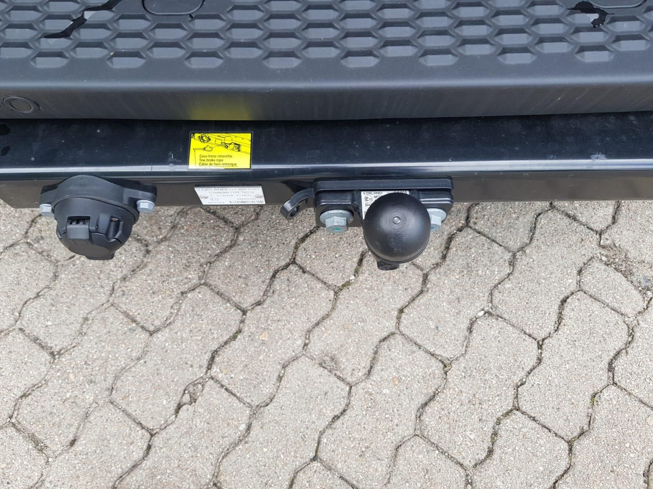 Furgão Iveco Daily 35S18HA8 V 3520L mit AHK, Rückfahrkamer...: foto 6
