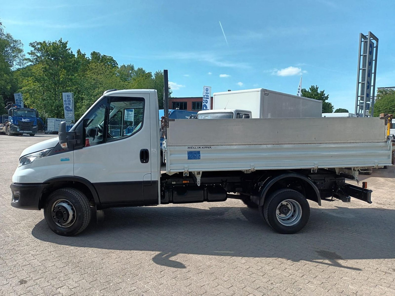 Iveco Daily 70C18H Meiler Dreiseitenkipper, AHK, Klima - Carrinha basculante: foto 2 Iveco Daily 70C18H Meiler Dreiseitenkipper, AHK, Klima - Carrinha basculante: foto 2