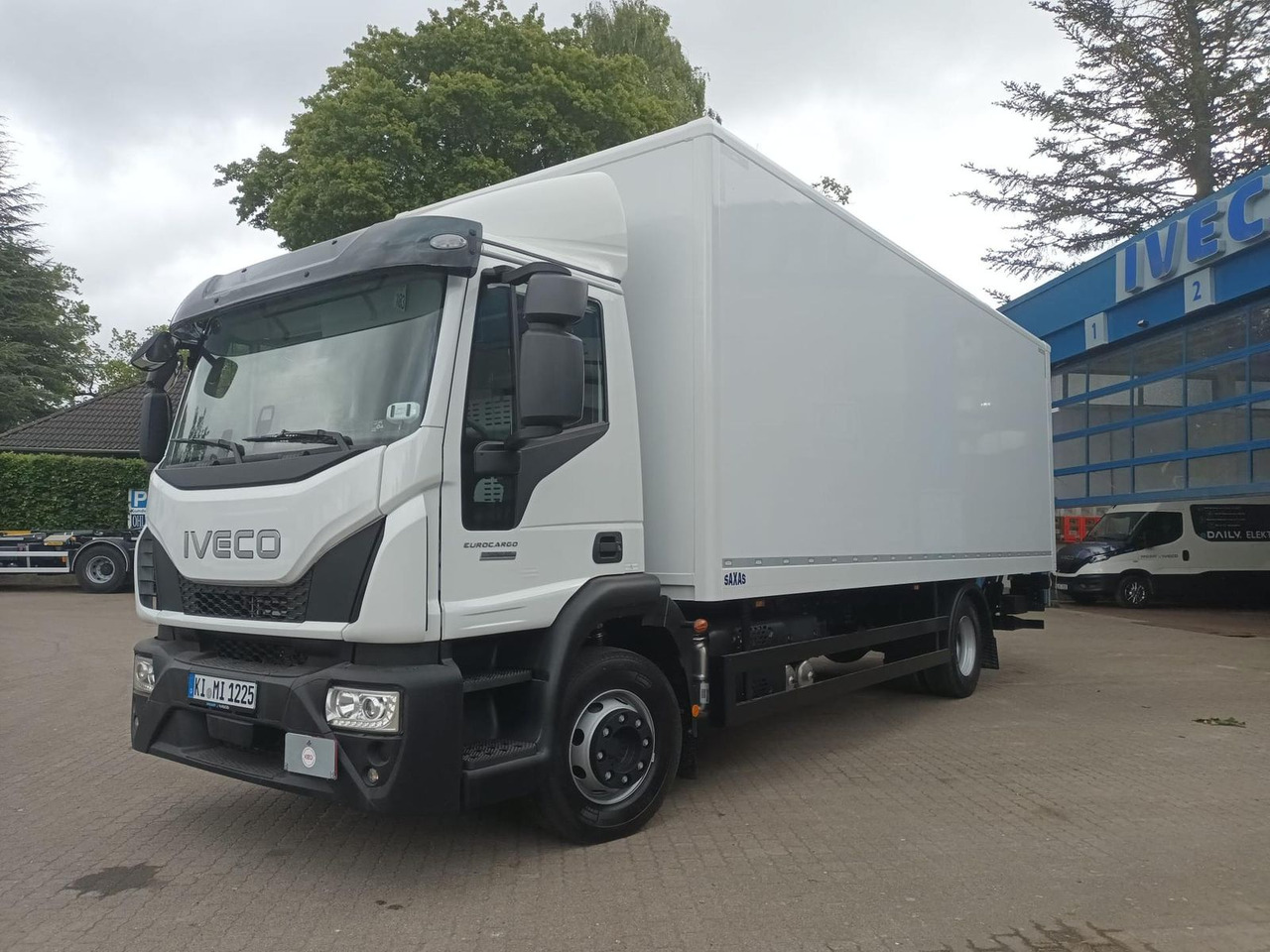 Iveco ML120E25/P KOFFER LBW 1,5t SAXAS AHK 185 kW (... - Camião de lona: foto 1 Iveco ML120E25/P KOFFER LBW 1,5t SAXAS AHK 185 kW (... - Camião de lona: foto 1