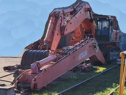 Hitachi ZX650 – with long reach and normal boom / mit Langarm und normalem Arm - Escavadora de rastos: foto 2 Hitachi ZX650 – with long reach and normal boom / mit Langarm und normalem Arm - Escavadora de rastos: foto 2