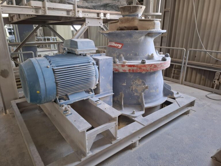 Nordberg G11 Fine – Cone crusher / Kegelbrecher - Britador de cone: foto 1 Nordberg G11 Fine – Cone crusher / Kegelbrecher - Britador de cone: foto 1