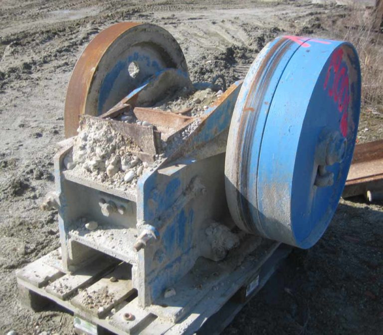 Ratzinger Jaw crusher 300×240 mm – Jaw crusher / Backenbrecher - Britador de mandíbula: foto 1 Ratzinger Jaw crusher 300×240 mm – Jaw crusher / Backenbrecher - Britador de mandíbula: foto 1