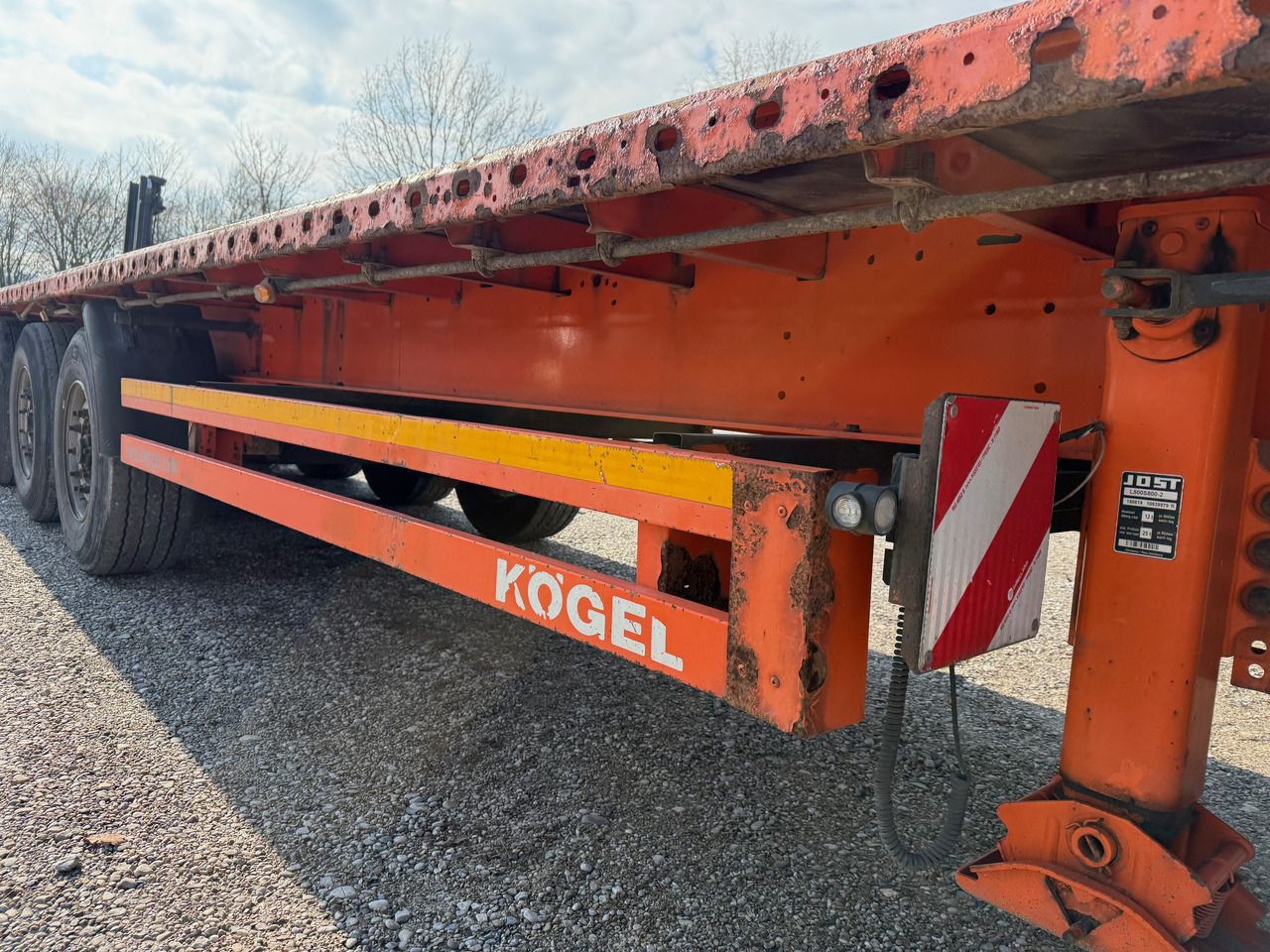 Semi-reboque plataforma/ Caixa aberta Kögel S24-1 Pritschenauflieger: foto 19 Semi-reboque plataforma/ Caixa aberta Kögel S24-1 Pritschenauflieger: foto 19