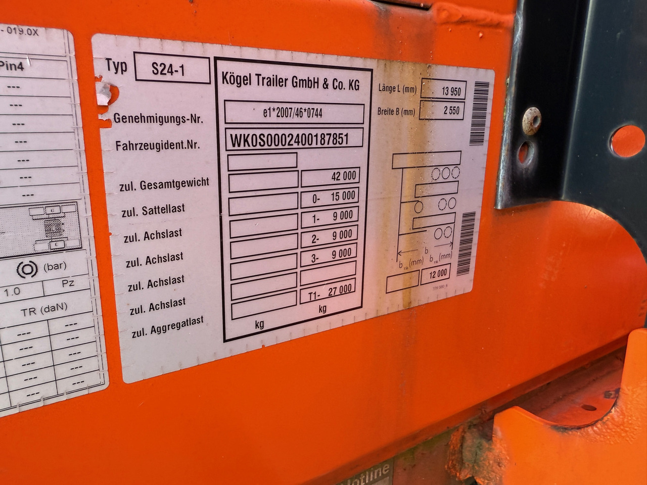 Semi-reboque plataforma/ Caixa aberta Kögel S24-1 Pritschenauflieger: foto 17 Semi-reboque plataforma/ Caixa aberta Kögel S24-1 Pritschenauflieger: foto 17