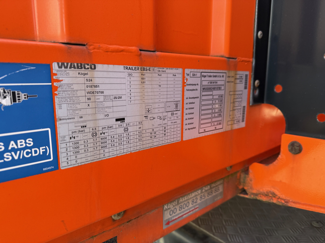 Semi-reboque plataforma/ Caixa aberta Kögel S24-1 Pritschenauflieger: foto 16 Semi-reboque plataforma/ Caixa aberta Kögel S24-1 Pritschenauflieger: foto 16