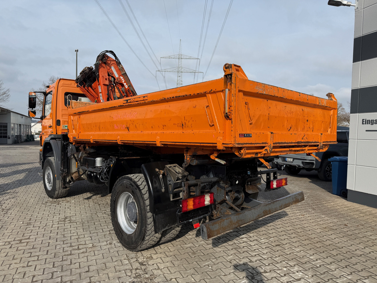 Camião basculante, Camião grua Mercedes-Benz 1833 Axor Kipper Kran Allrad: foto 5