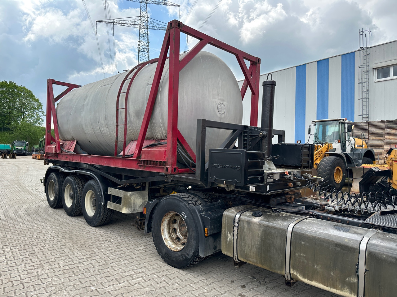 Schmidt CKSA 10/22-20 20 ft Containerkippchassis mit Lebensmitteltank - Semi-reboque basculante: foto 5 Schmidt CKSA 10/22-20 20 ft Containerkippchassis mit Lebensmitteltank - Semi-reboque basculante: foto 5