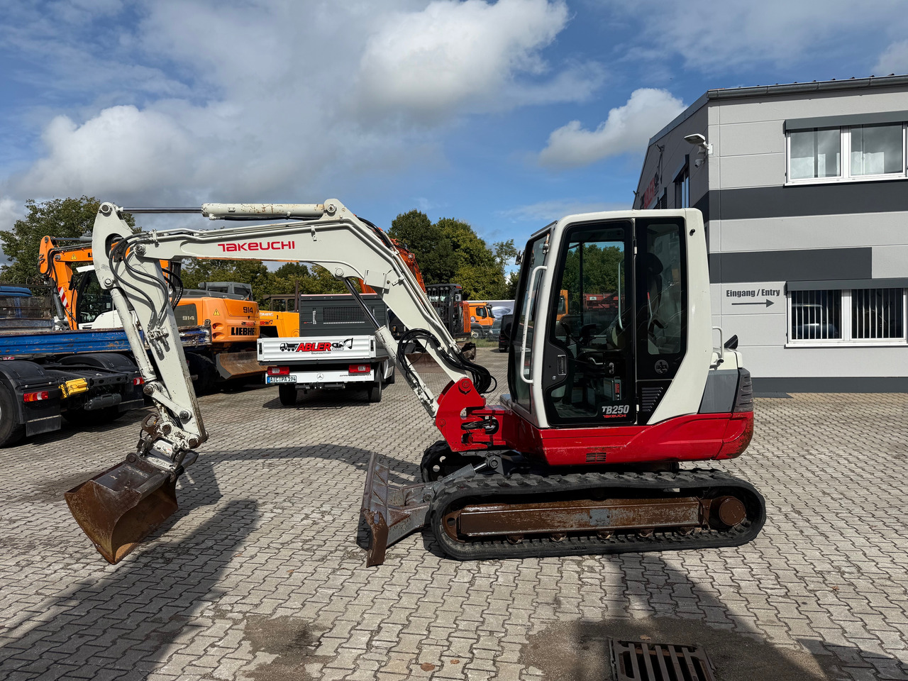 Takeuchi TB250 Minibagger Powertilt MS03 - Escavadeira: foto 3 Takeuchi TB250 Minibagger Powertilt MS03 - Escavadeira: foto 3