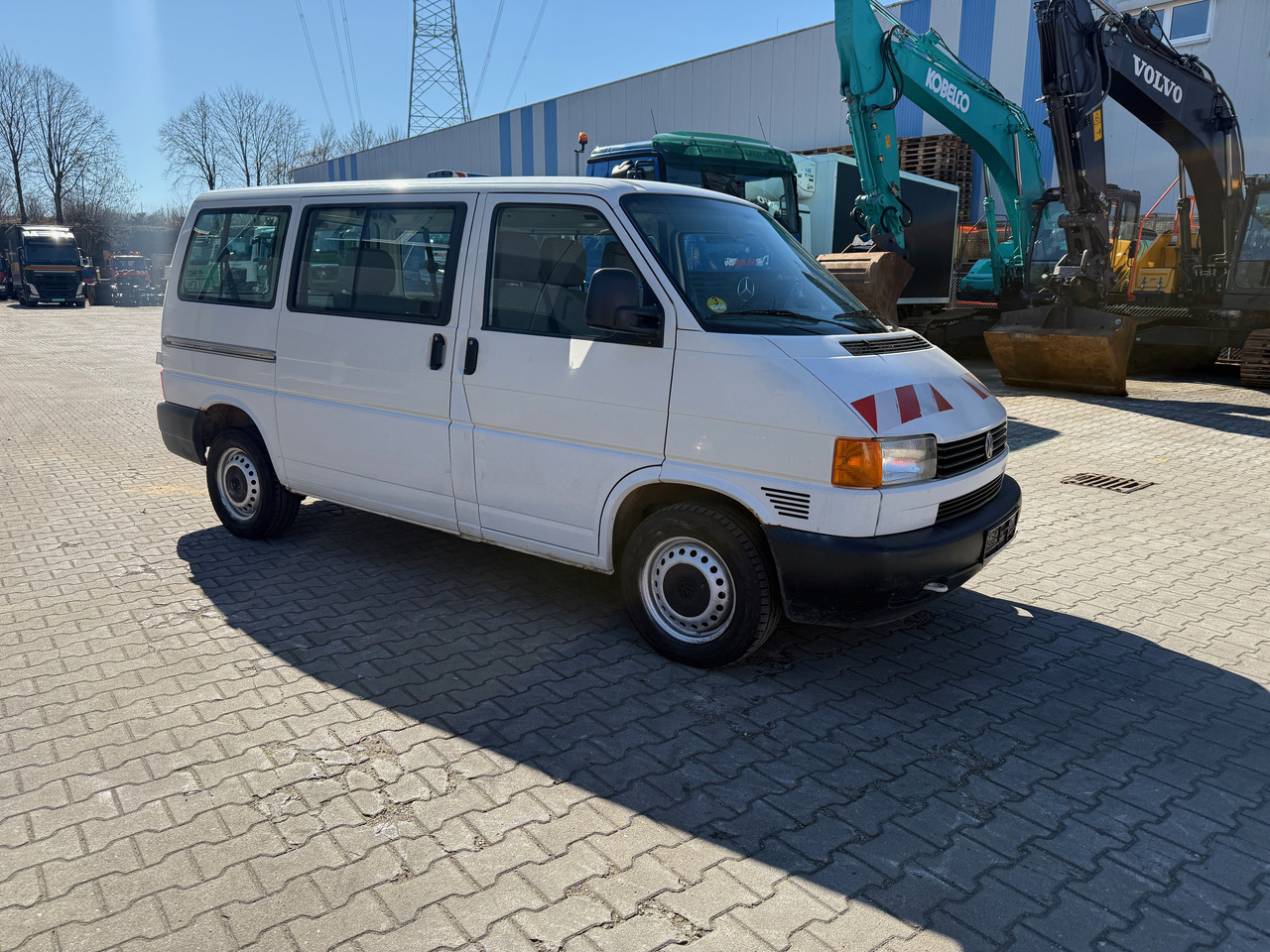 VW T4 Transporter 2.5 TDI - Automóvel: foto 3 VW T4 Transporter 2.5 TDI - Automóvel: foto 3