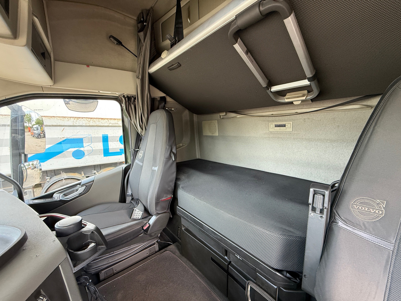 Camião de lona Volvo FH460 Pritsche Plane LBW Klima Retarder: foto 16
