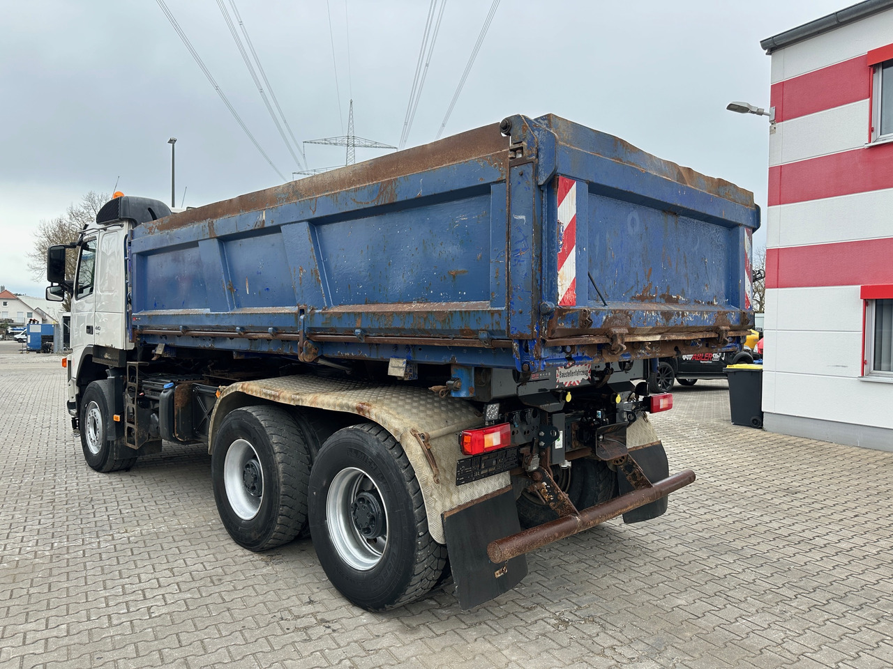 Volvo FM440 3-Seiten-Kipper mit Bordmatic 6x4 Winterdienst - Camião basculante: foto 5 Volvo FM440 3-Seiten-Kipper mit Bordmatic 6x4 Winterdienst - Camião basculante: foto 5