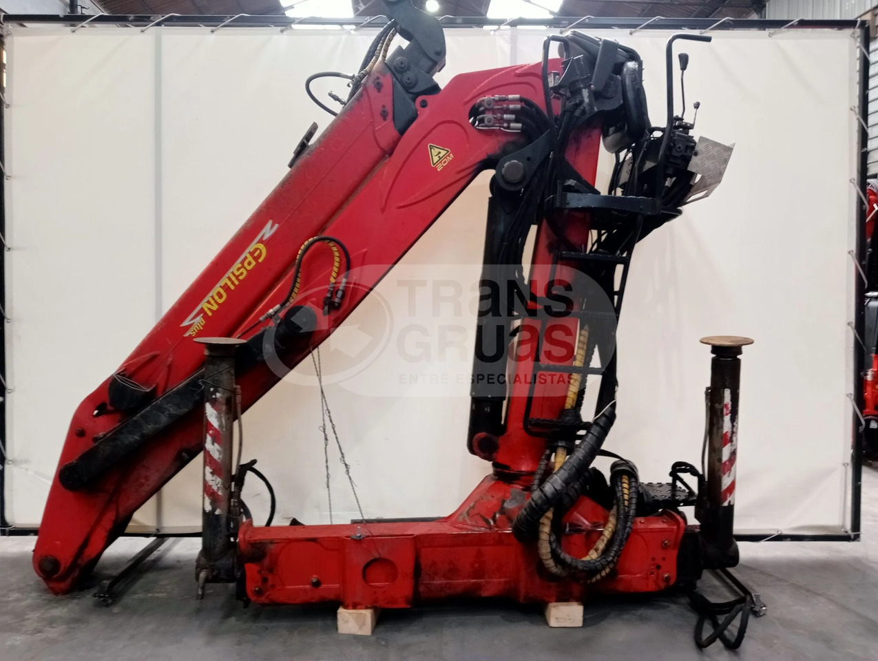 Grúa forestal Epsilon Q170Z96 - Grua para camião por Equipamento florestal: foto 2 Grúa forestal Epsilon Q170Z96 - Grua para camião por Equipamento florestal: foto 2