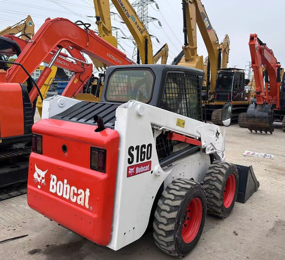 Bobcat S160 - Mini pá carregadora: foto 1 Bobcat S160 - Mini pá carregadora: foto 1