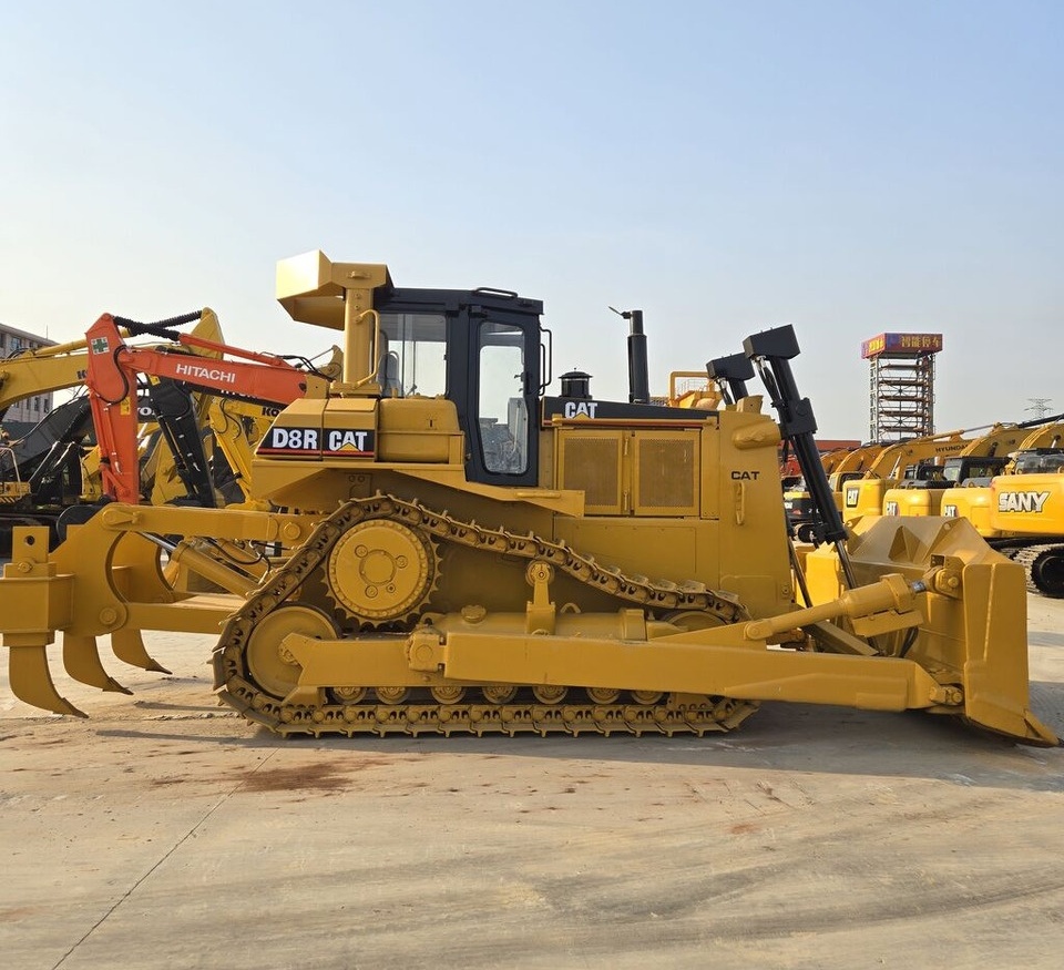 Caterpillar D8R - Buldôzer: foto 2 Caterpillar D8R - Buldôzer: foto 2