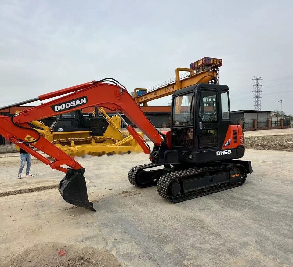 Doosan DH55 - Mini escavadeira: foto 1 Doosan DH55 - Mini escavadeira: foto 1