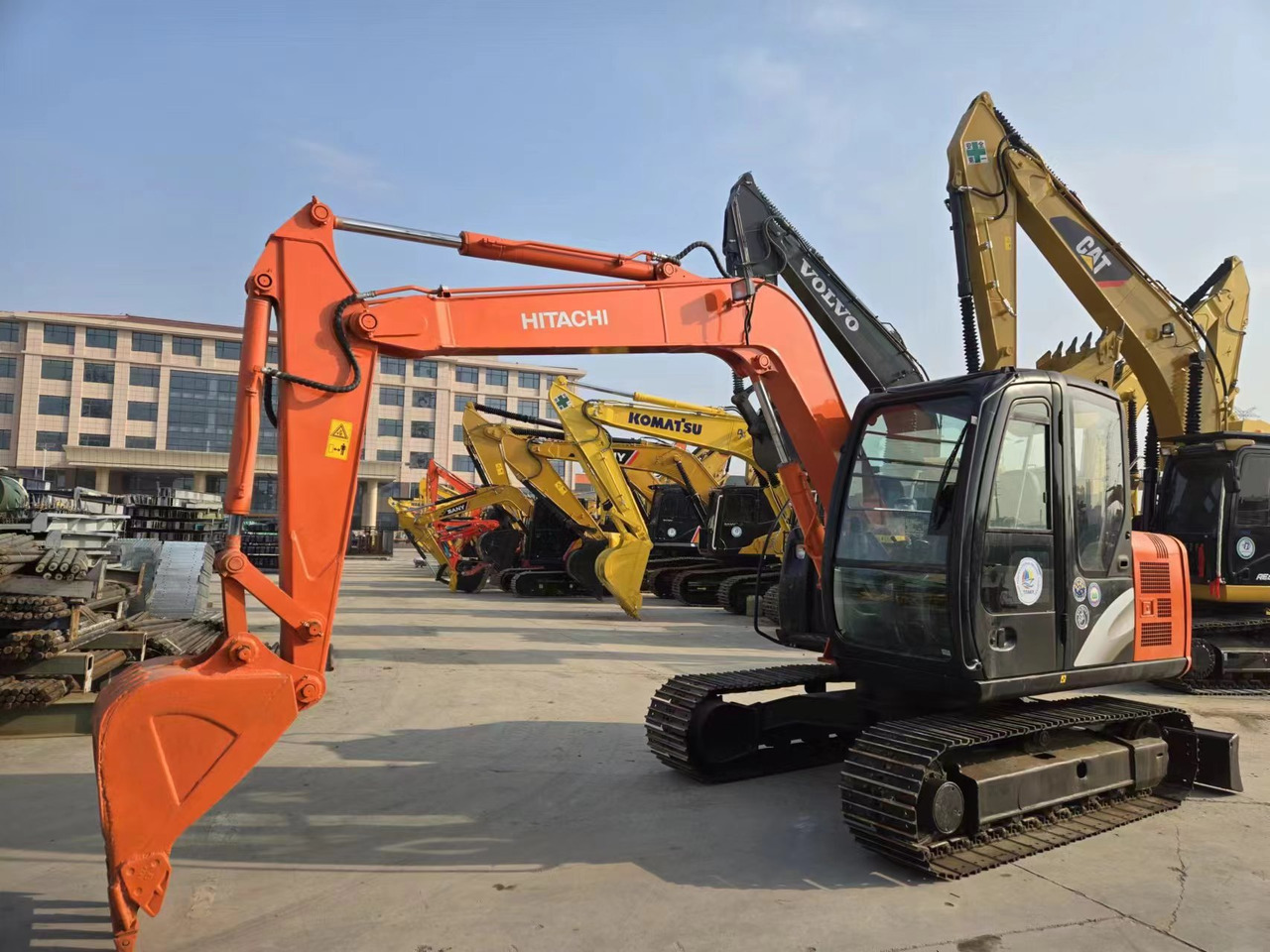 HITACHI ZX60 - Mini escavadeira: foto 5 HITACHI ZX60 - Mini escavadeira: foto 5