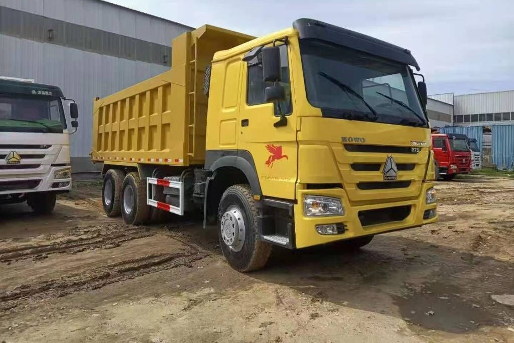 Howo 375 6x4 Tipper Lorry - Camião basculante: foto 1 Howo 375 6x4 Tipper Lorry - Camião basculante: foto 1