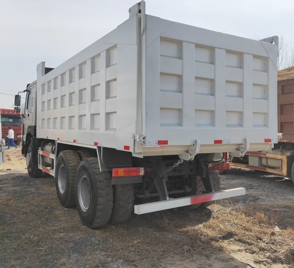 Howo  - Camião basculante: foto 4 Howo  - Camião basculante: foto 4