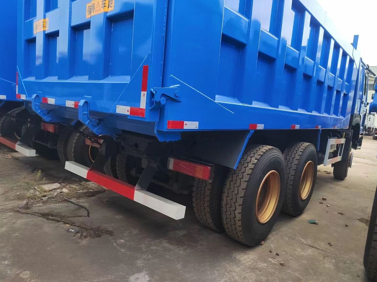 Howo  - Camião basculante: foto 5 Howo  - Camião basculante: foto 5