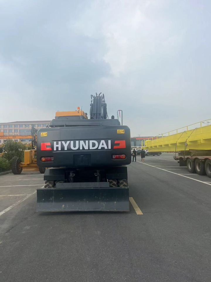 Escavadeira de rodas Hyundai 210W: foto 7