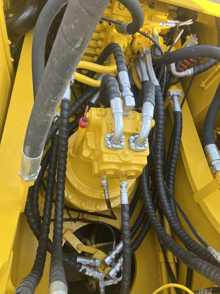 Escavadeira KOMATSU PC300: foto 12