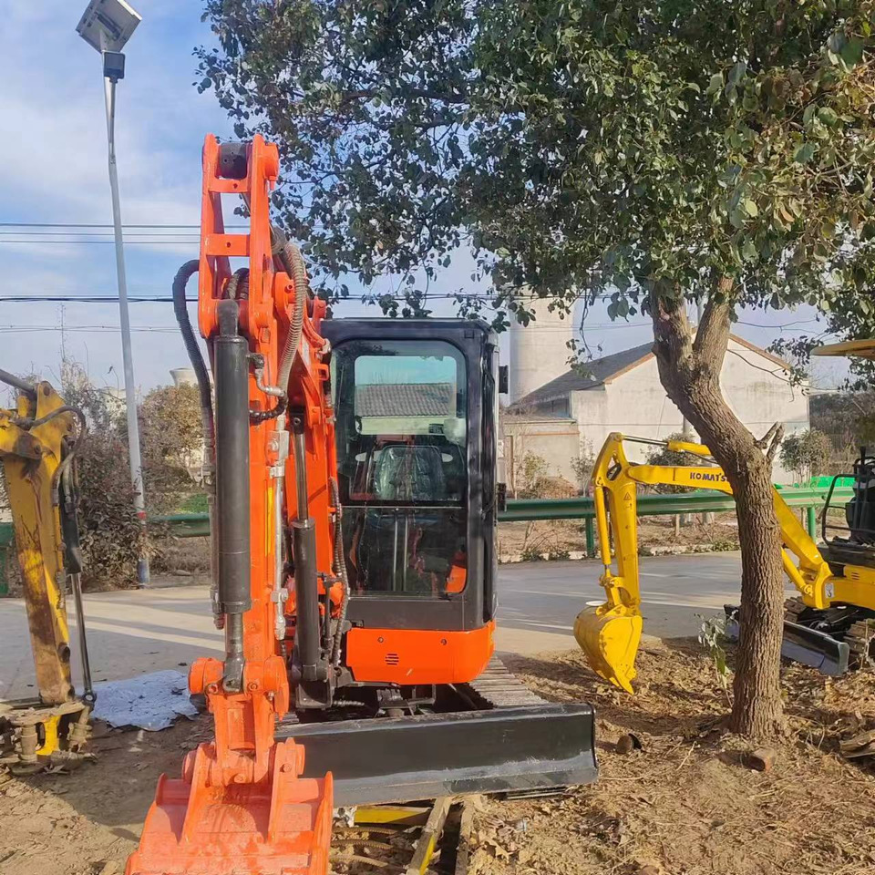 KUBOTA U30 - Mini escavadeira: foto 5 KUBOTA U30 - Mini escavadeira: foto 5